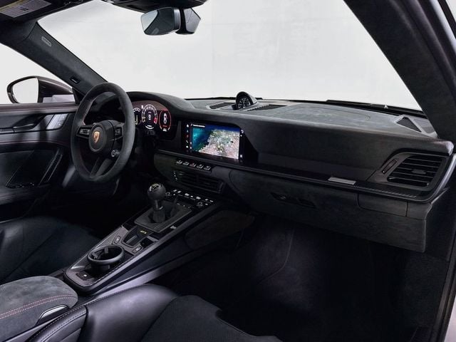 2026 Porsche 911 GT3 - 23064603 - 16