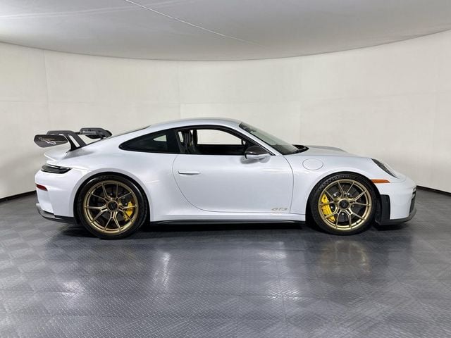 2026 Porsche 911 GT3 - 23064603 - 7