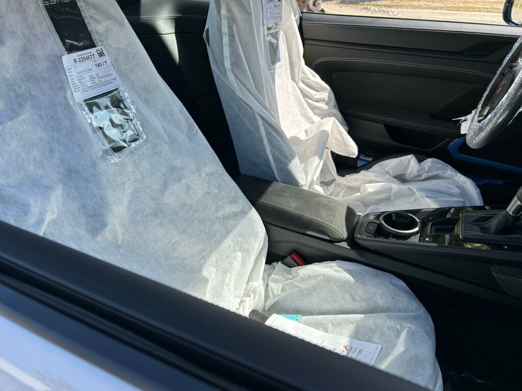 2026 Porsche 911 GT3 Weissach - 23011048 - 15