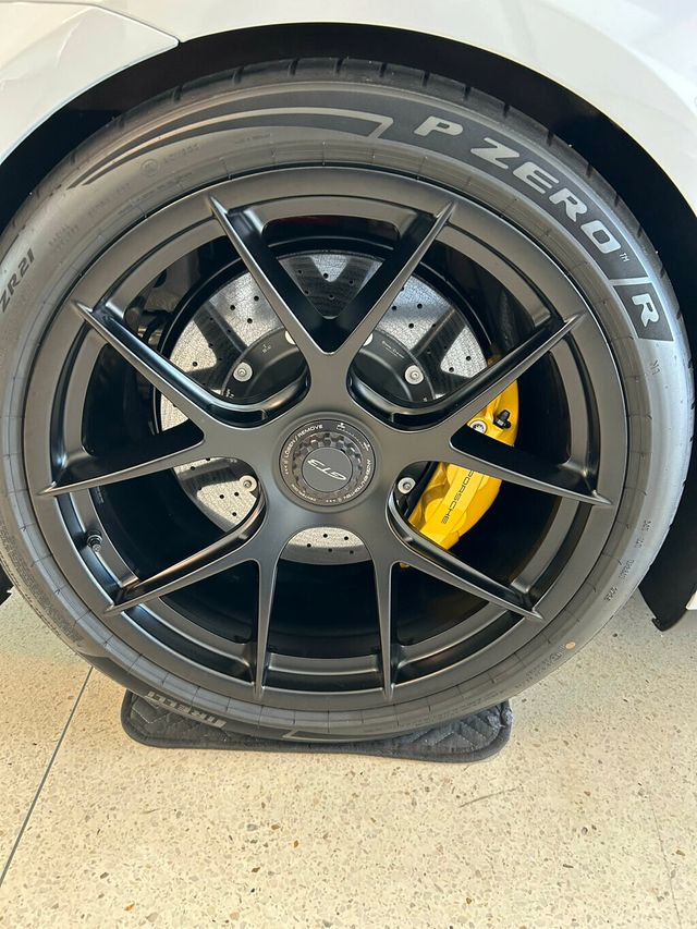 2026 Porsche 911 GT3 Weissach - 23011048 - 25