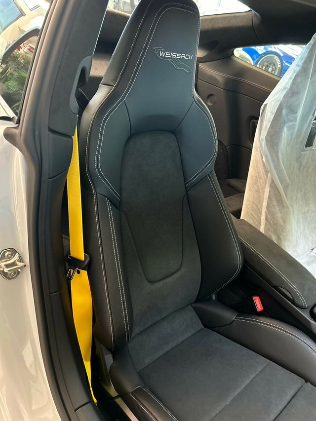 2026 Porsche 911 GT3 Weissach - 23011048 - 26