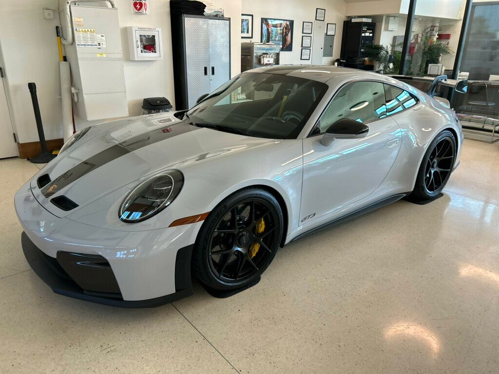 2026 Porsche 911 GT3 Weissach - 23011048 - 4