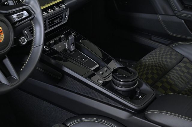 2026 Porsche 911 Spirit 70 Cabriolet - 22982189 - 15