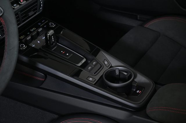 2026 Porsche 911 Targa 4 GTS - 22913775 - 15