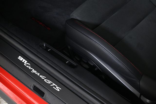 2026 Porsche 911 Targa 4 GTS - 22913775 - 28