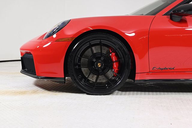 2026 Porsche 911 Targa 4 GTS - 22913775 - 31