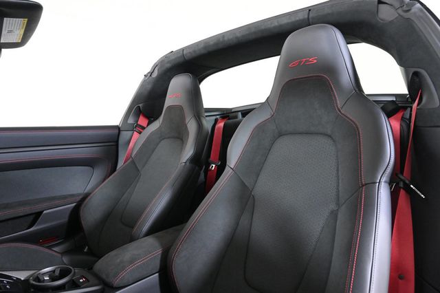 2026 Porsche 911 Targa 4 GTS - 22913775 - 4