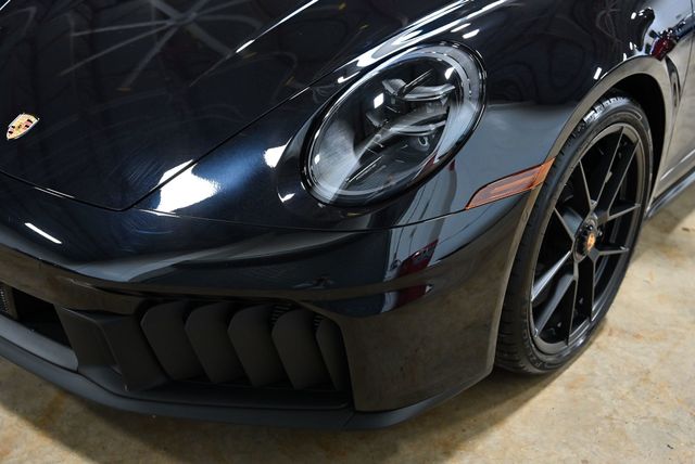 2026 Porsche 911 Targa 4 GTS - 22980345 - 22