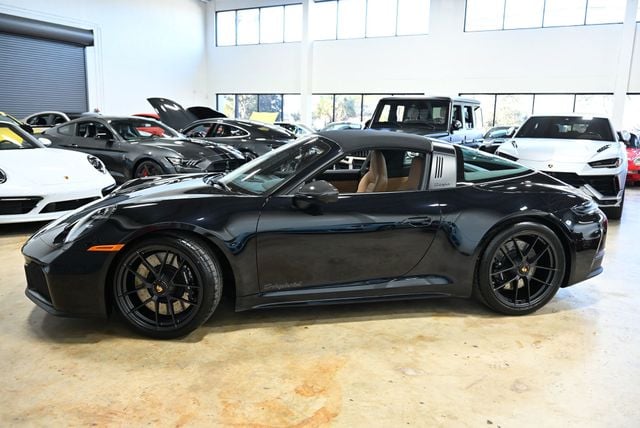 2026 Porsche 911 Targa 4 GTS - 22980345 - 2