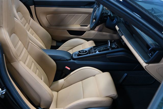 2026 Porsche 911 Targa 4 GTS - 22980345 - 31