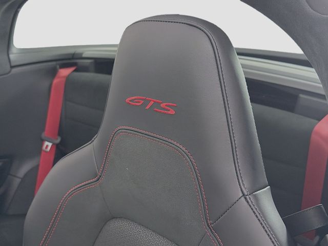 2026 Porsche 911 Targa 4 GTS - 23042601 - 16