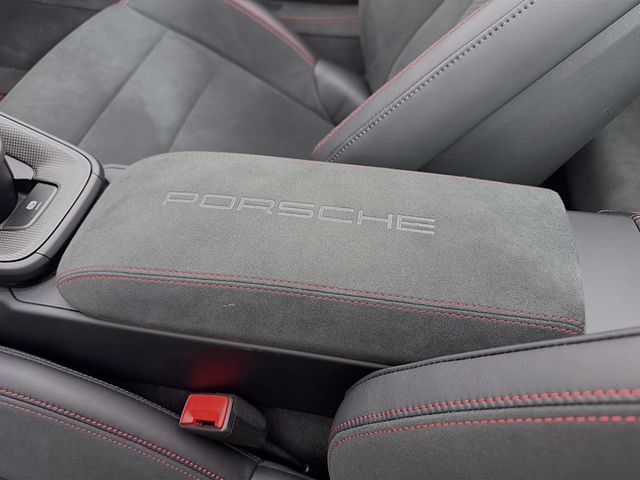2026 Porsche 911 Targa 4 GTS - 23042601 - 18