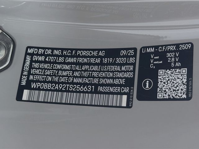 2026 Porsche 911 Targa 4 GTS - 23042601 - 39