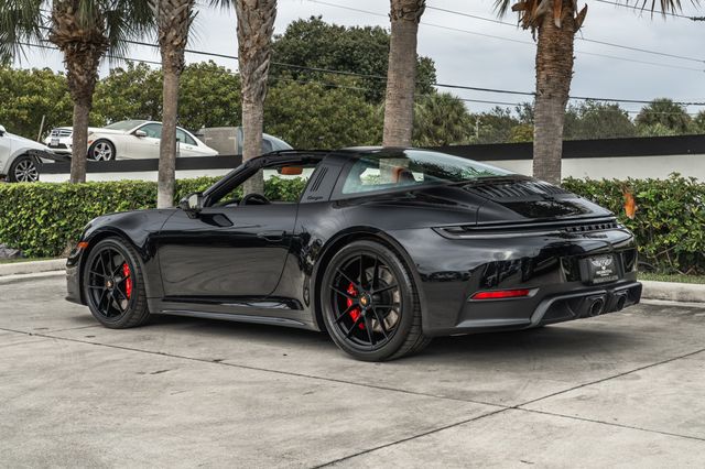 2026 Porsche 911 Targa 4 GTS - 22976267 - 4