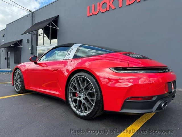 2026 Porsche 911 Targa 4S - 23030671 - 16