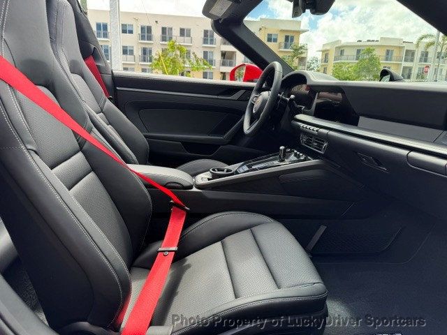 2026 Porsche 911 Targa 4S - 23030671 - 33