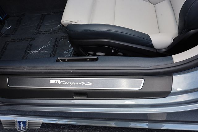 2026 Porsche 911 Targa 4S - 22995044 - 11