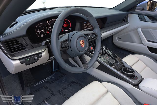 2026 Porsche 911 Targa 4S - 22995044 - 18