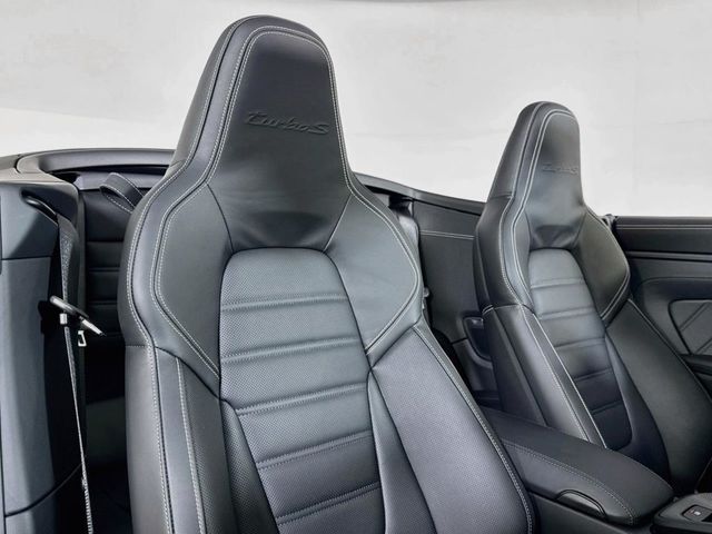 2026 Porsche 911 Turbo S - 23095659 - 17