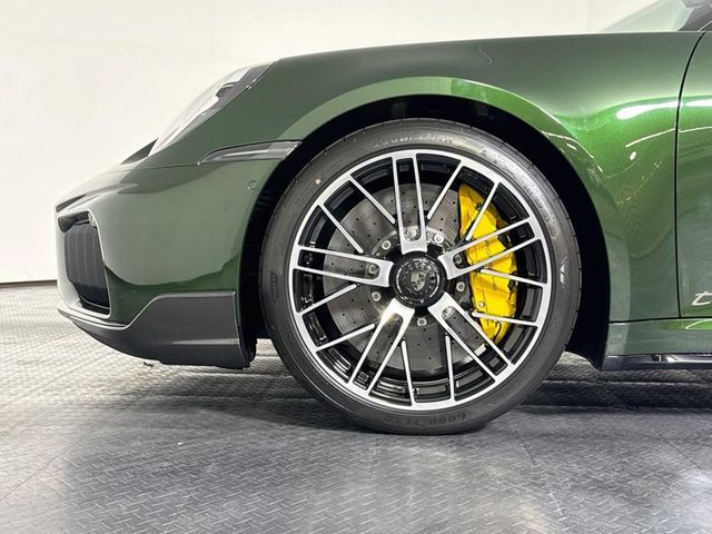 2026 Porsche 911 Turbo S - 23095659 - 31