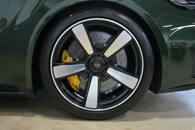 2026 Porsche 911 Turbo S Cabriolet - 23026852 - 13