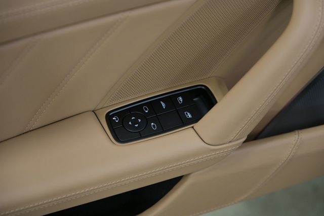 2026 Porsche 911 Turbo S Cabriolet - 23026852 - 31