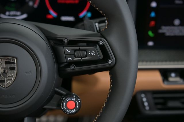 2026 Porsche 911 Turbo S Cabriolet - 23026852 - 47