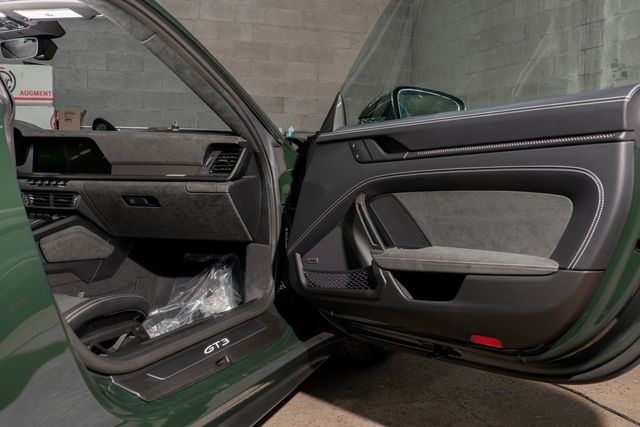 2026 Porsche 911 Weissach Package - 22960422 - 25