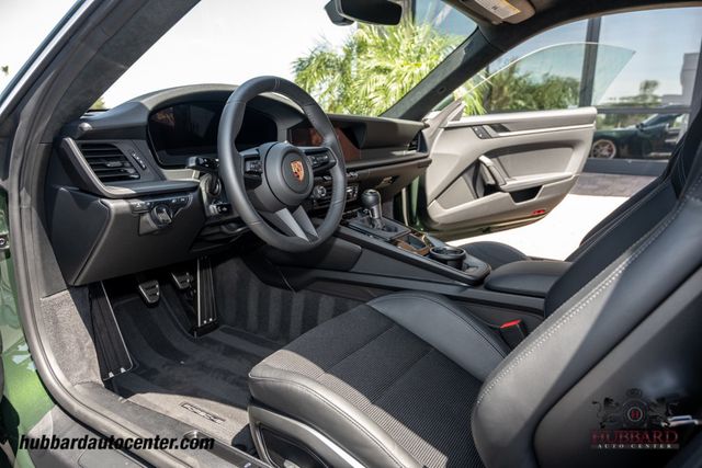 2026 Porsche 911 GT3 Touring  - 23052749 - 15