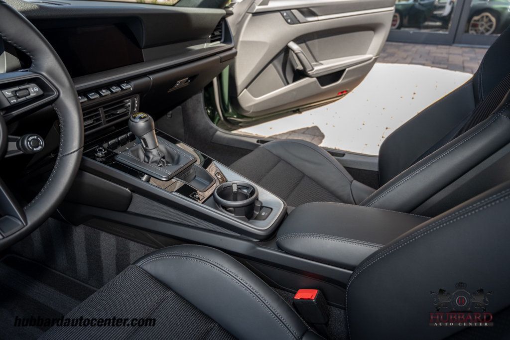 2026 Porsche 911 GT3 Touring  - 23052749 - 16