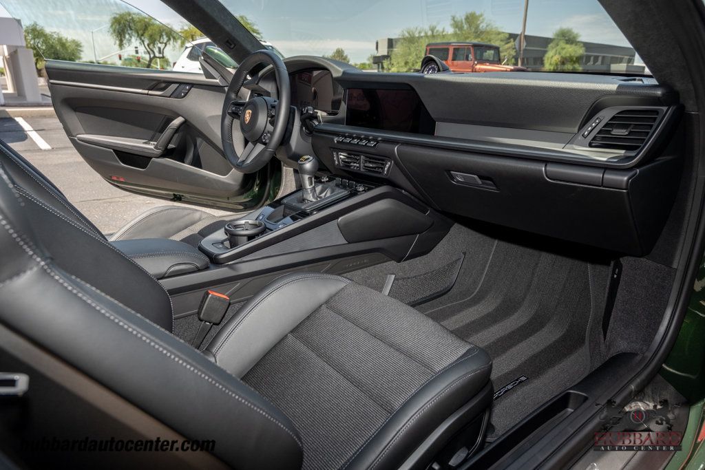 2026 Porsche 911 GT3 Touring  - 23052749 - 23