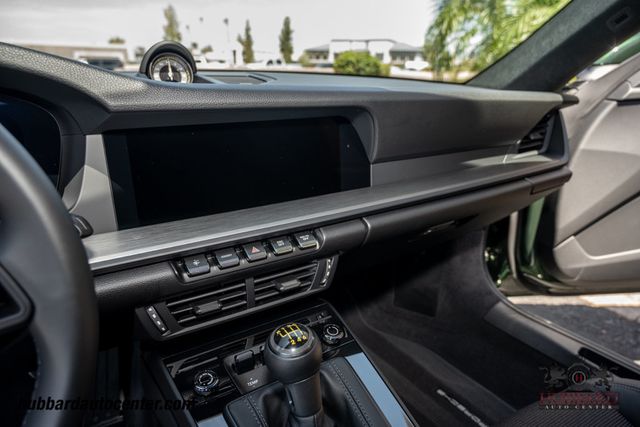 2026 Porsche 911 GT3 Touring  - 23052749 - 58