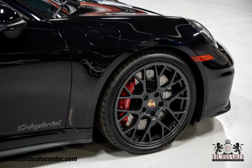 2026 Porsche 911 Targa 4 GTS  - 22989328 - 32