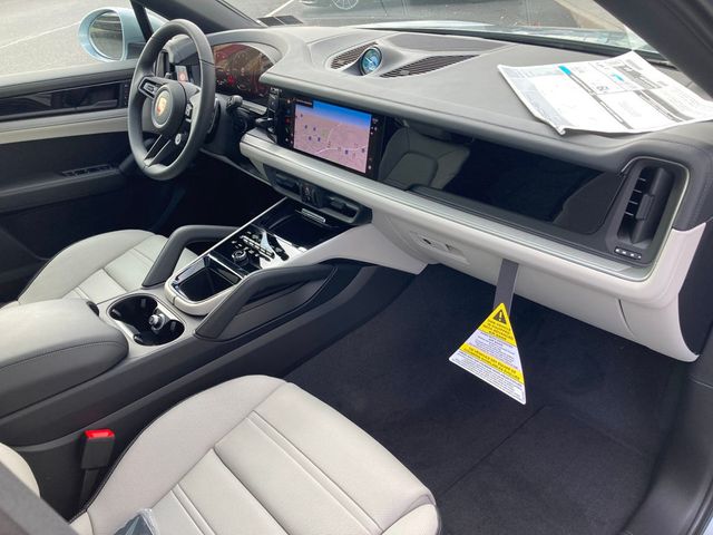 2026 Porsche Cayenne Coupe AWD - 22952651 - 19