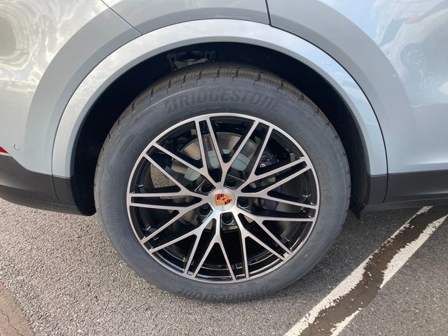 2026 Porsche Cayenne Coupe AWD - 22952651 - 26