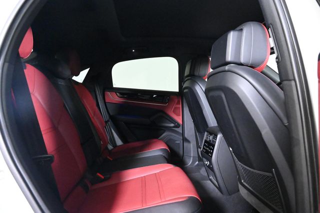 2026 Porsche Cayenne Coupe S - 22996371 - 19