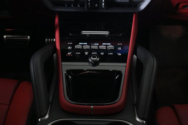 2026 Porsche Cayenne Coupe Turbo GT - 22982831 - 16