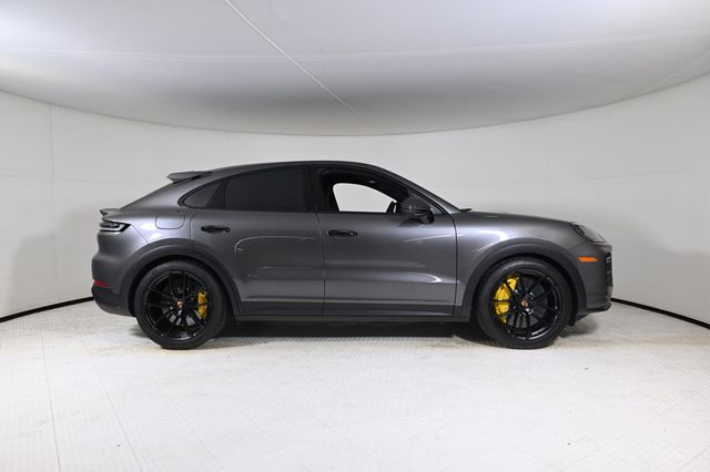 2026 Porsche Cayenne Coupe Turbo GT - 22982831 - 7