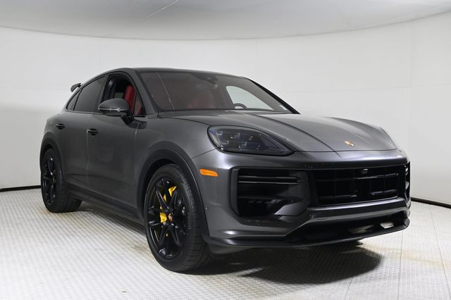 2026 Porsche Cayenne Coupe Turbo GT - 22982831 - 8