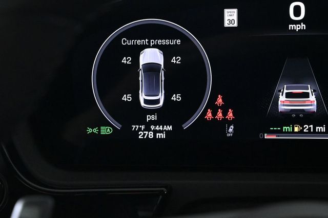 2026 Porsche Cayenne E-Hybrid Coupe Turbo - 23014526 - 13