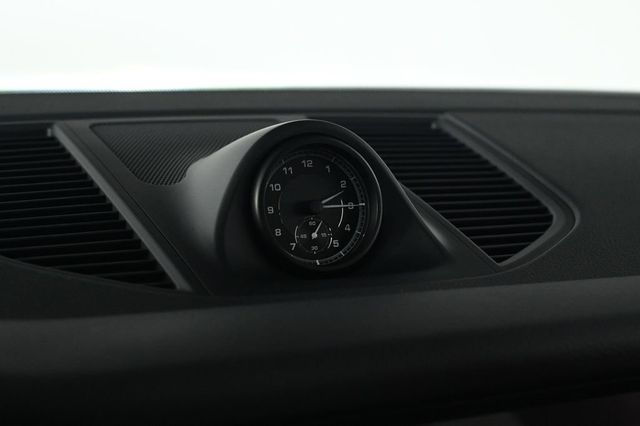 2026 Porsche Macan  - 23034292 - 21