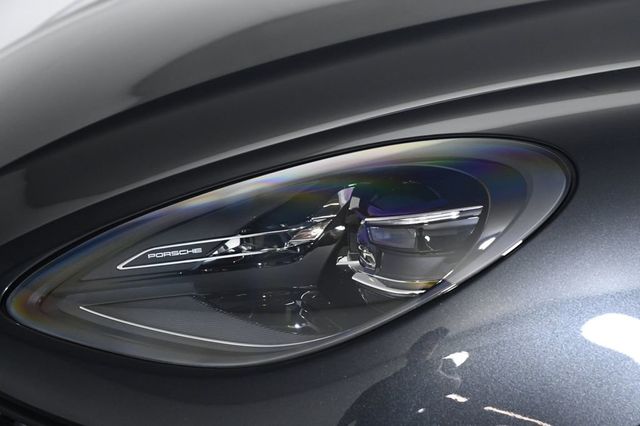 2026 Porsche Macan  - 23034292 - 22