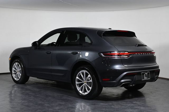 2026 Porsche Macan  - 23034292 - 2