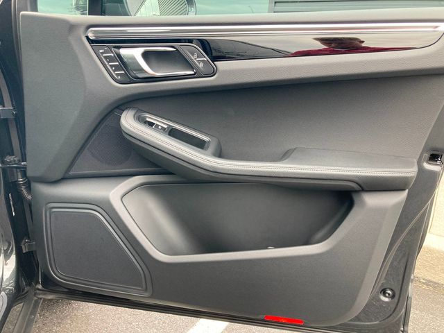 2026 Porsche Macan AWD - 22904275 - 17