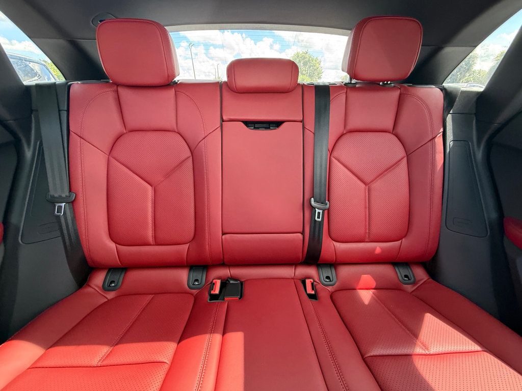 2026 Porsche Macan **MACAN AWD**PREMIUM PACKAGE PLUS**RED INTERIOR** - 23073211 - 19
