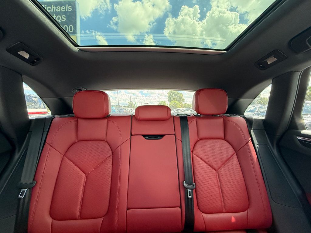 2026 Porsche Macan **MACAN AWD**PREMIUM PACKAGE PLUS**RED INTERIOR** - 23073211 - 20