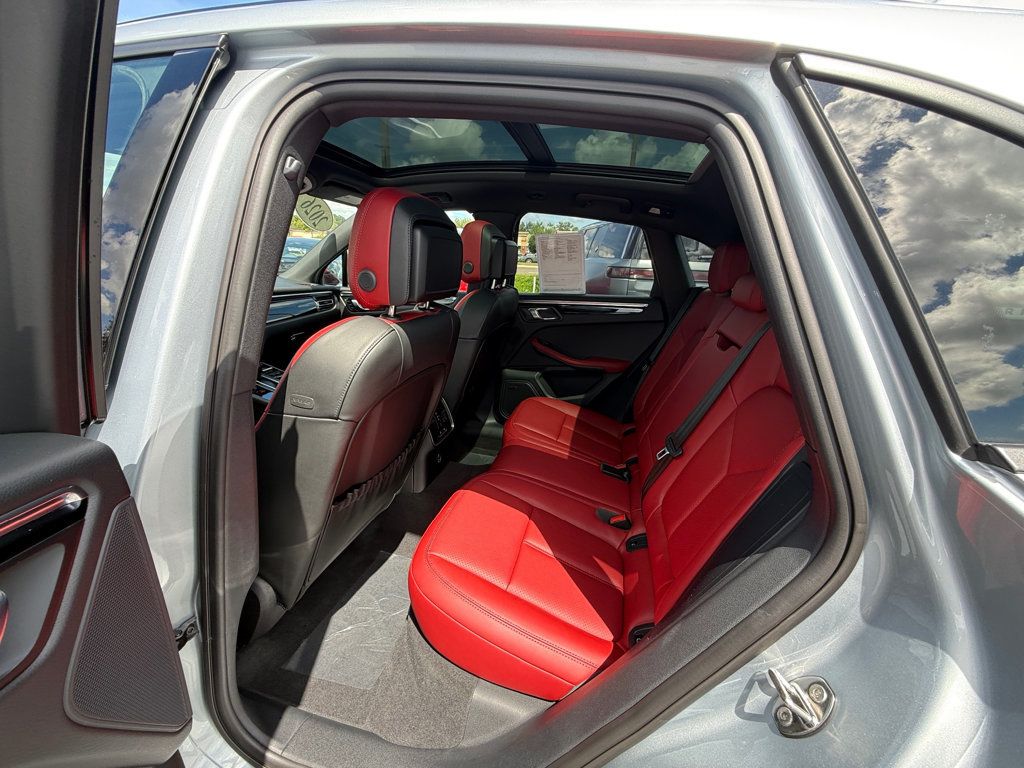 2026 Porsche Macan **MACAN AWD**PREMIUM PACKAGE PLUS**RED INTERIOR** - 23073211 - 26
