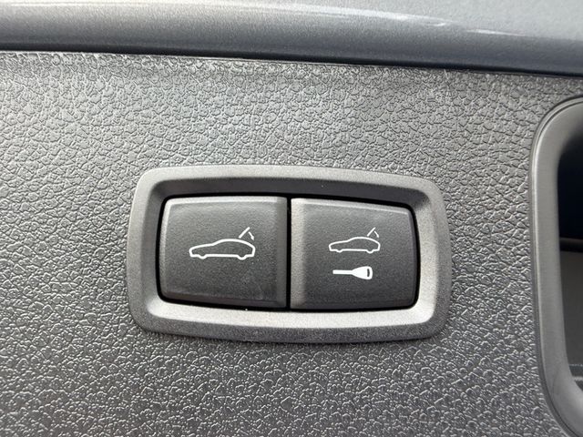 2026 Porsche Macan **MACAN AWD**PREMIUM PACKAGE PLUS**RED INTERIOR** - 23073211 - 30