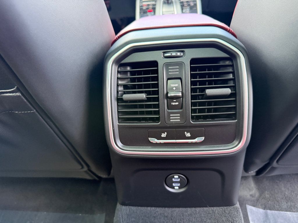 2026 Porsche Macan **MACAN AWD**PREMIUM PACKAGE PLUS**RED INTERIOR** - 23073211 - 32