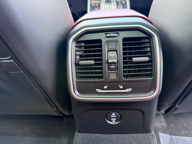 2026 Porsche Macan **MACAN AWD**PREMIUM PACKAGE PLUS**RED INTERIOR** - 23073211 - 32